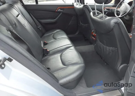 2000 Mercedes-Benz S 430 из США, поврежденный, VIN WDBNG70J2YA063852